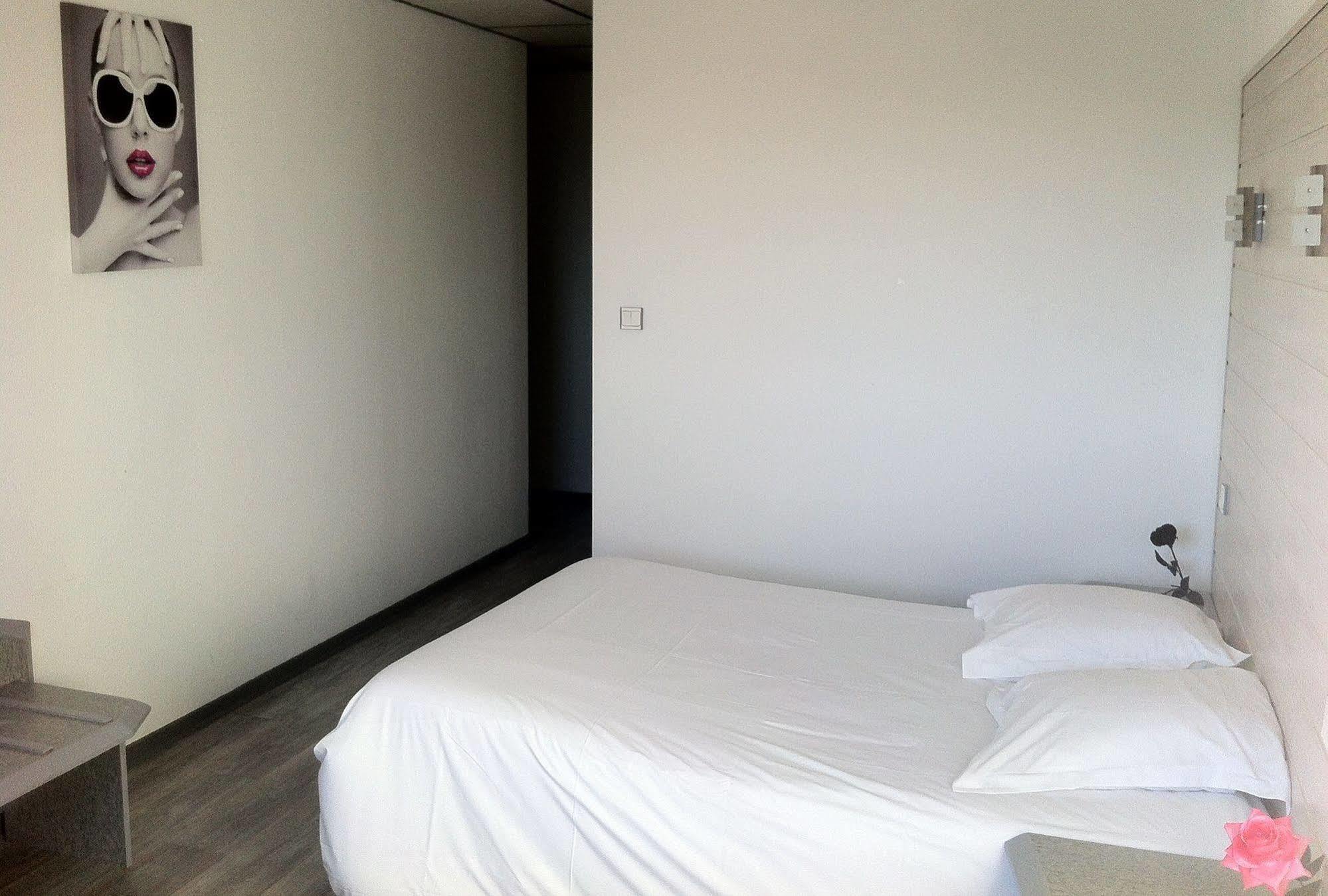 Fasthotel L'Eldorado Sébazac-Concourès Dış mekan fotoğraf